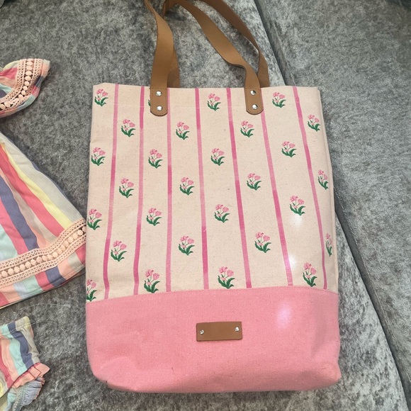 BABY DRESS AND DIAPER BAG - Picture 2 of 5